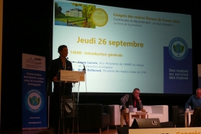 Au Congrès national des #MaireRurauxdeFrance  écologie, énergie, eau, des sujets prégnants pour des communes rurales en mode transitions plurielles  !